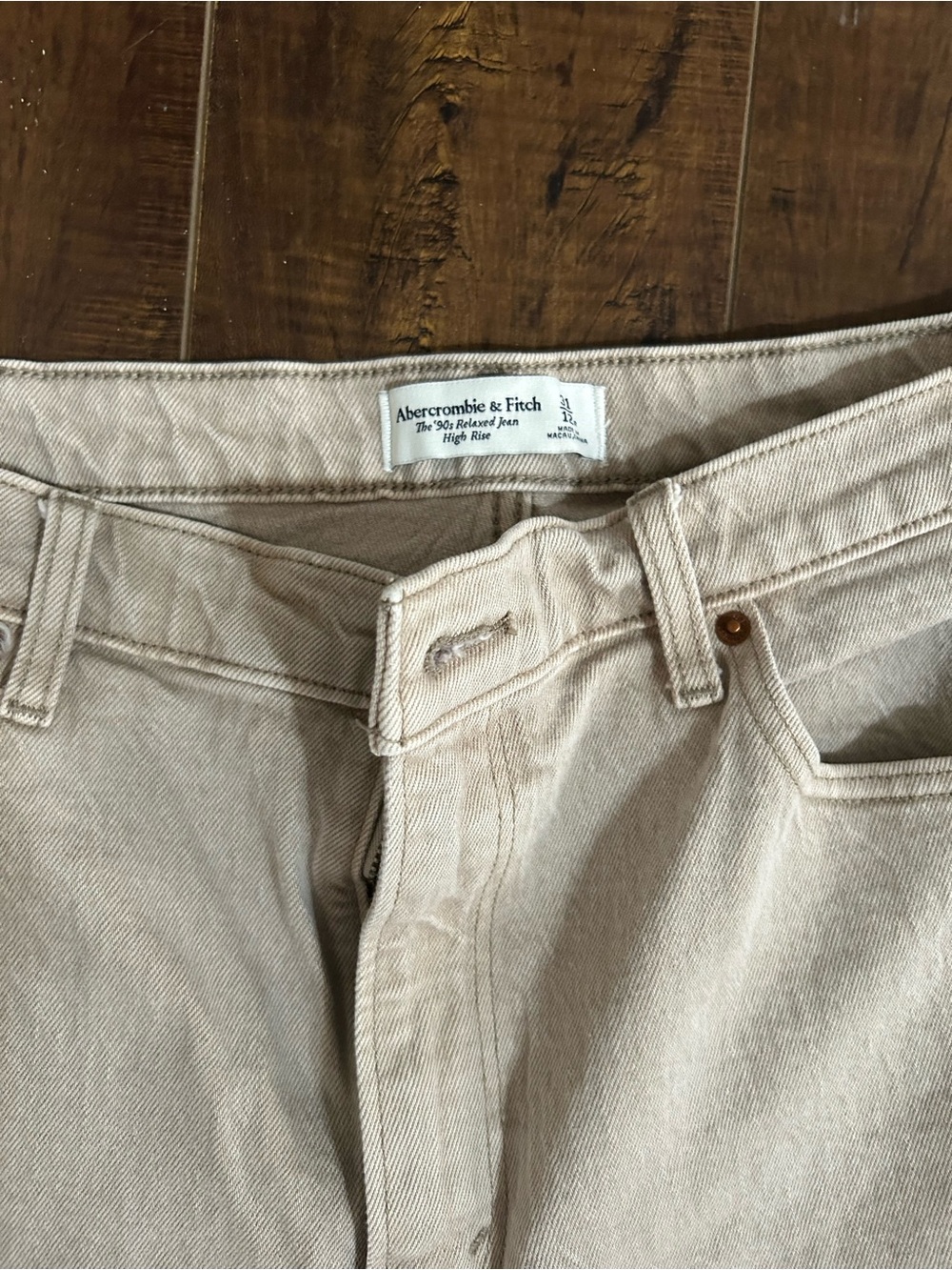 Abercrombie & Fitch Light Beige Chinos - Picture 3 of 3